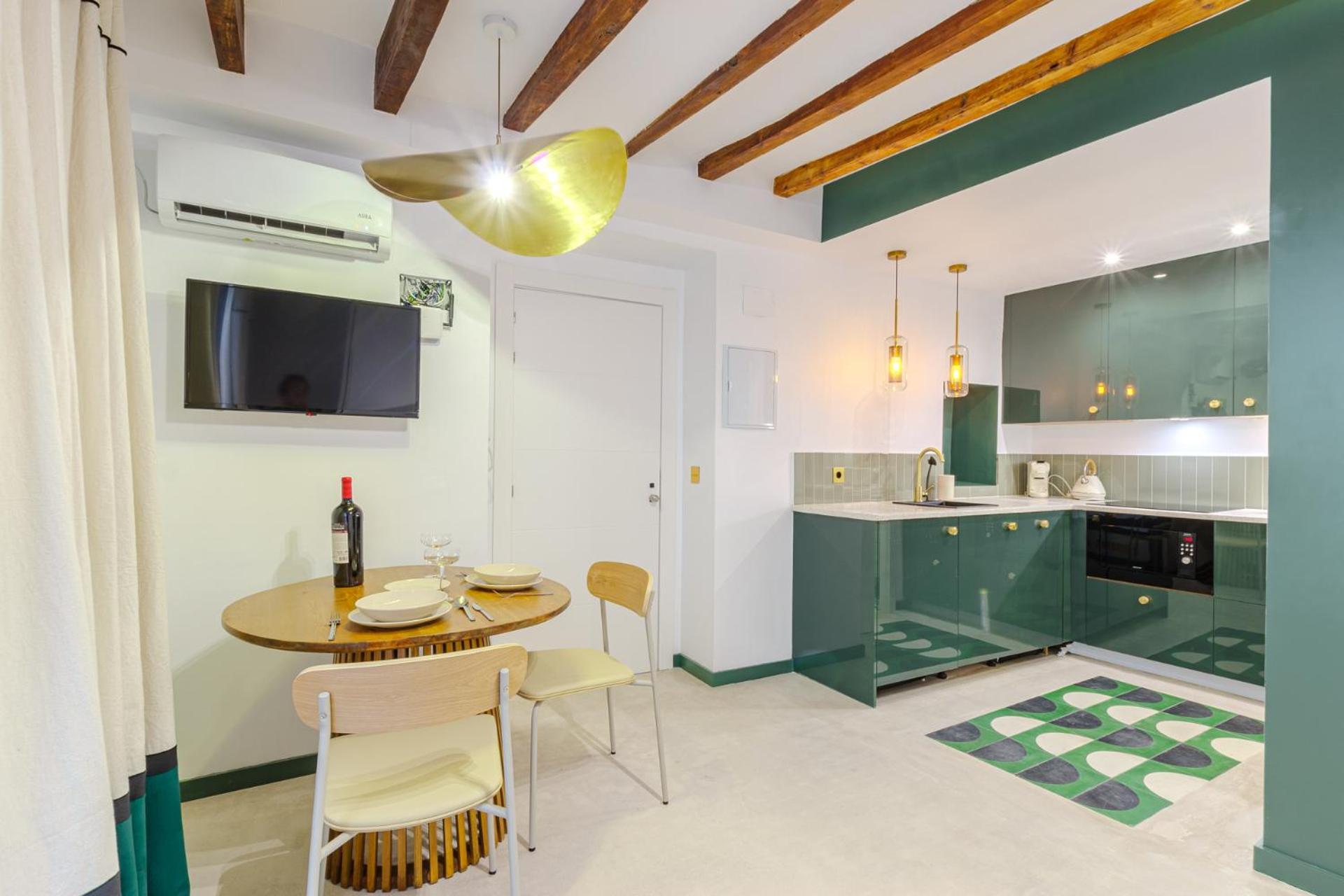 Refined And Practical Studio In Historic Center Of Alicante Exteriör bild