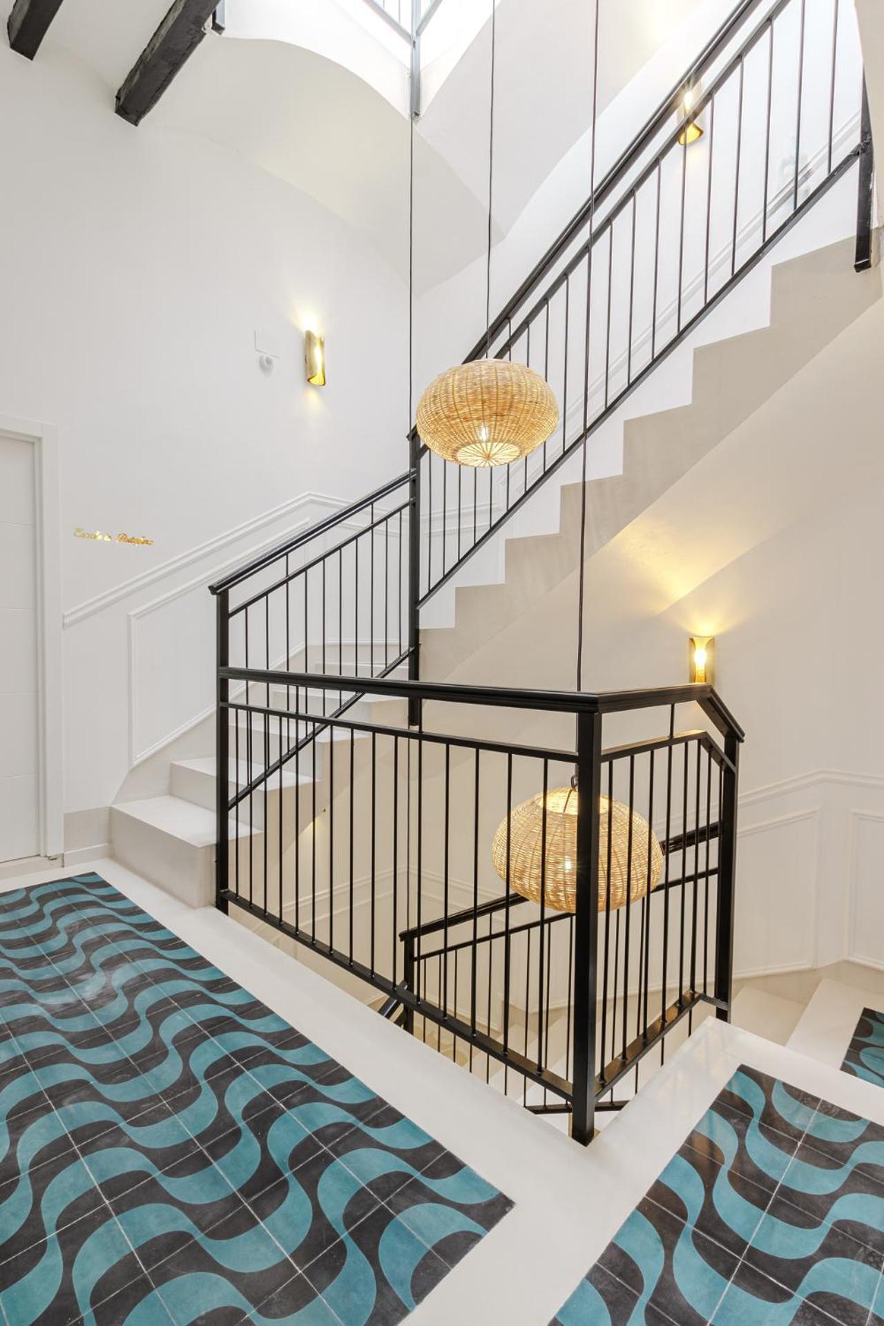 Refined And Practical Studio In Historic Center Of Alicante Exteriör bild