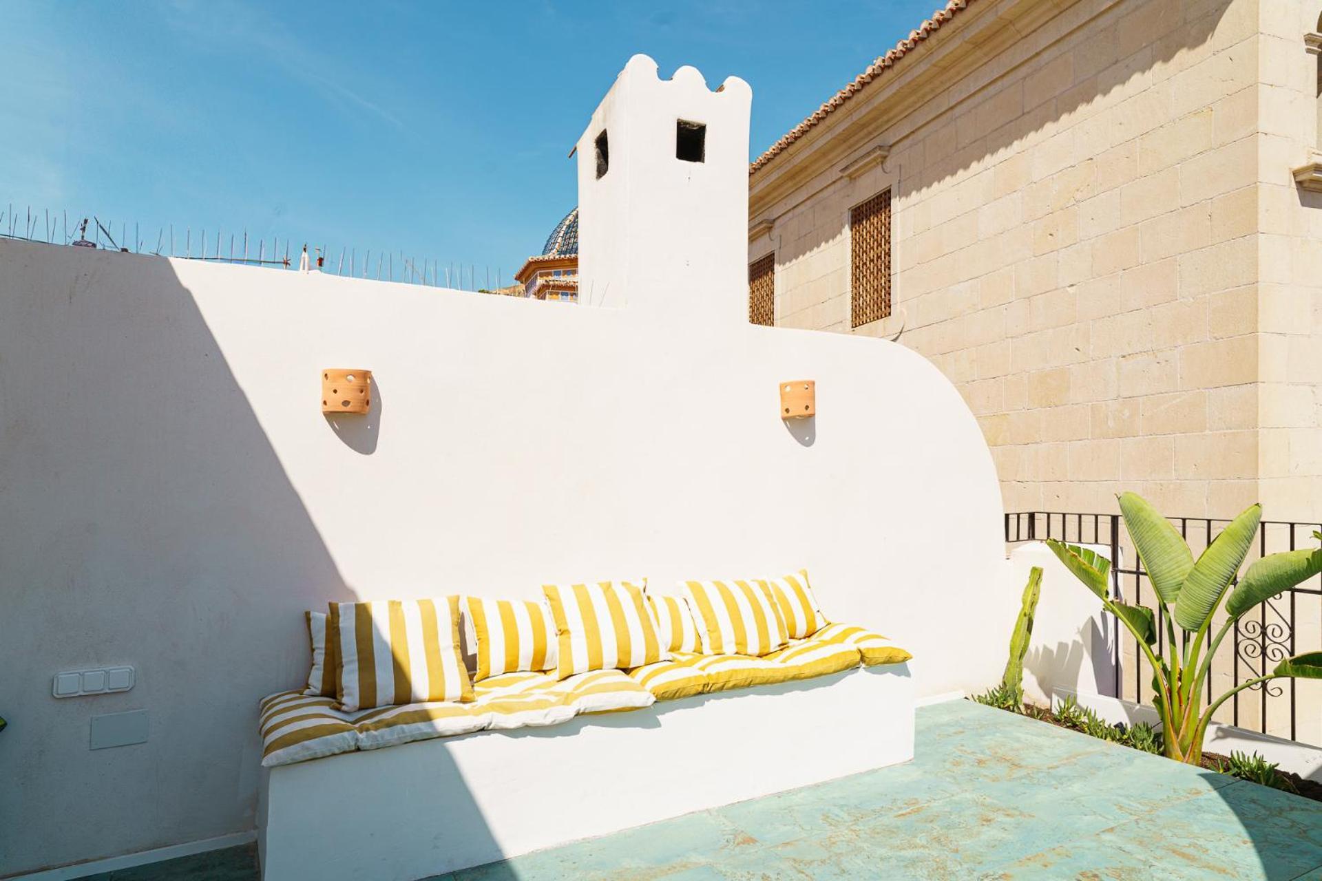 Refined And Practical Studio In Historic Center Of Alicante Exteriör bild