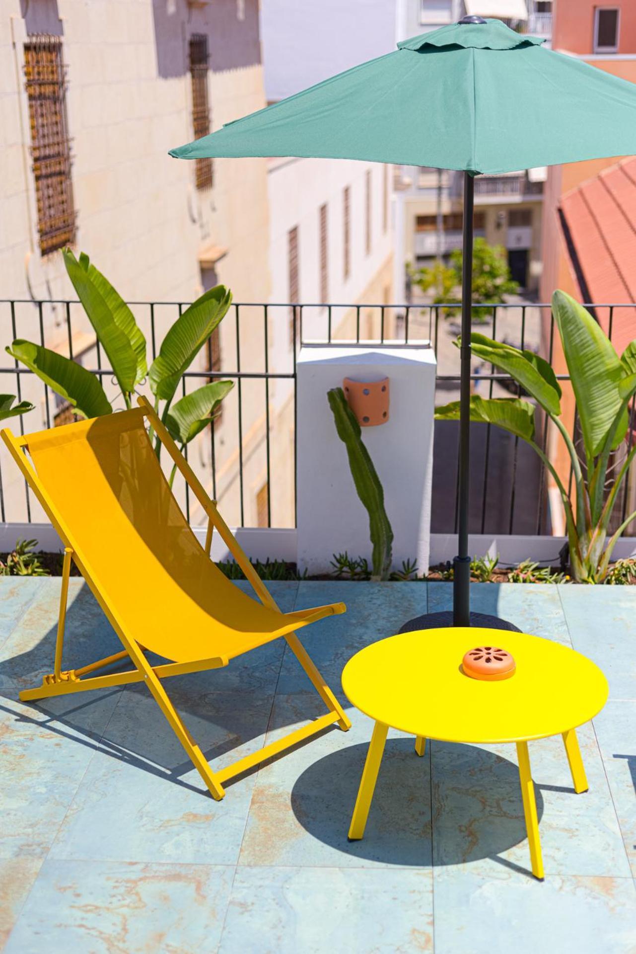 Refined And Practical Studio In Historic Center Of Alicante Exteriör bild